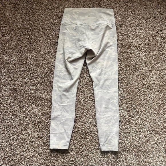 Lululemon Wunder Under HR 25” Luxtreme Leggings Camo White 8 - Picture 5 of 12